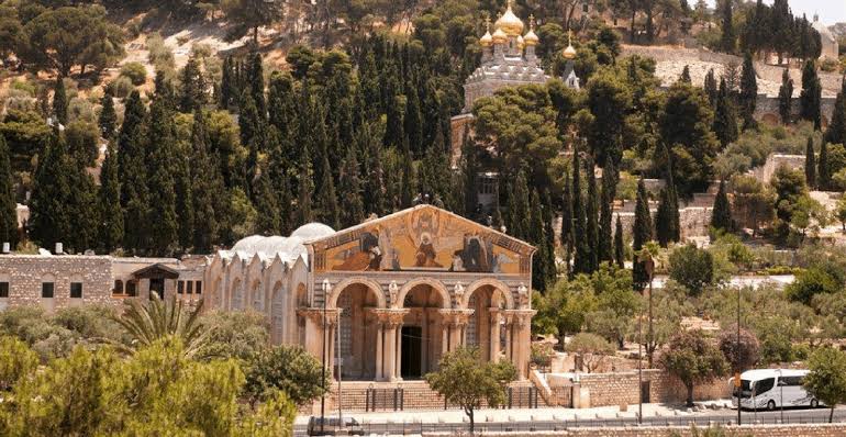 Jerusalém a cidade santa para muçulmanos judeus e cristãos