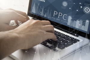 GERENCIAMENTO DE PPC O QUE É? COMO TER SUCESSO NO PAGAMENTO POR CLIQUE        Qualquer pessoa pode realizar uma campanha publicitária de pagamento por clique (PPC).